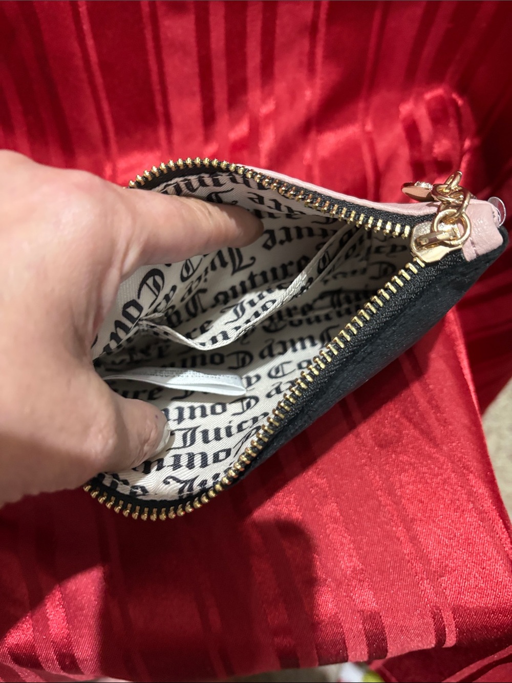 Juicy Couture Black Suede Wristlet with Gold Chain and Heart Charm - Picture 3 of 5